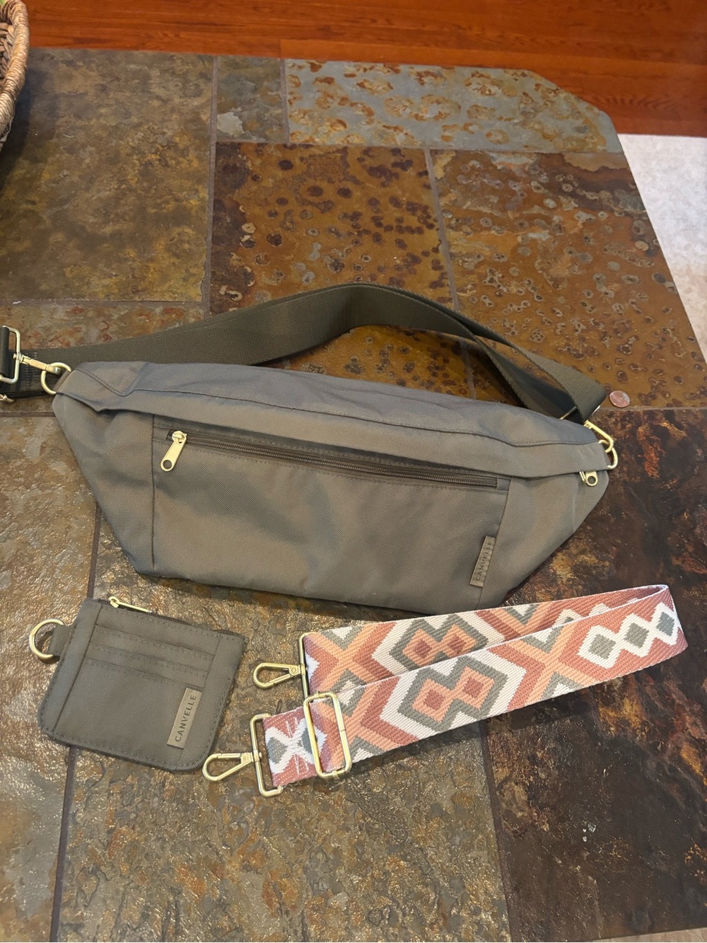 NWOT CANVELLE  Crossbody Fanny Pack